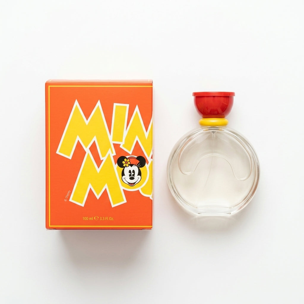 Fragrance bottle and packaging — Flat Lay - Front | Generated by Modelize
