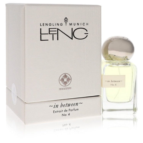 Lengling Munich No 4 In Between by Lengling MunichExtrait De Parfum Spray 1.7 oz 1.7 oz / 50 ml / Alcohol, Amber, Woody, Aldehyde, Oils Men