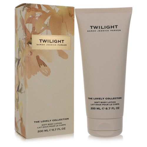 Lovely Twilight by Sarah Jessica ParkerBody Lotion 6.7 oz 6.7 oz / 200 ml / Alcohol, Amber, Woody, Aldehyde, Oils Women